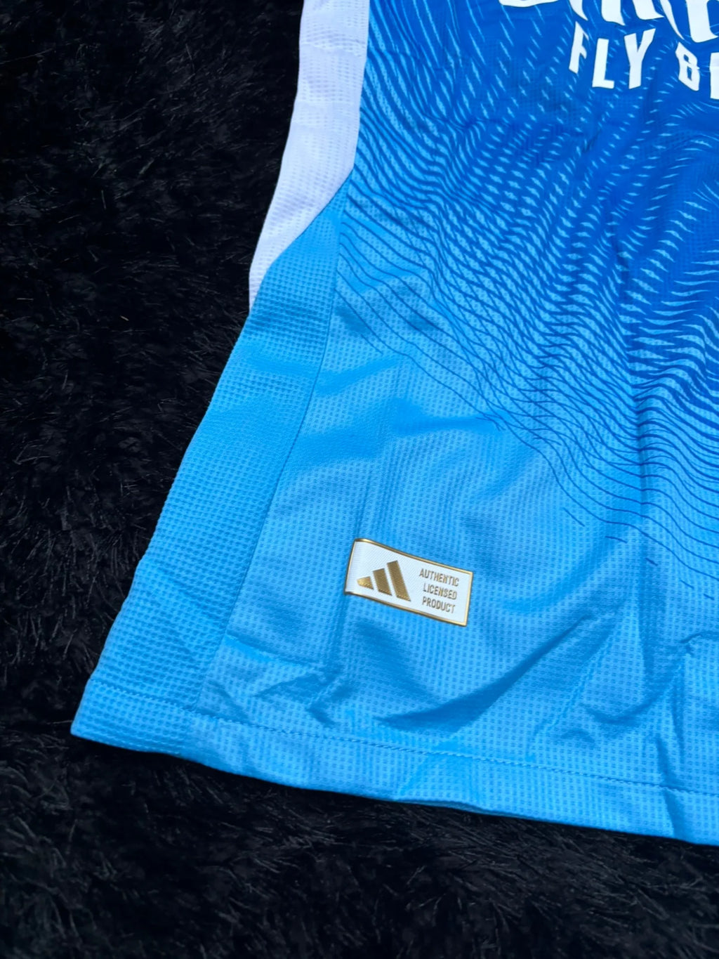 REAL MADRID GOALKEPPER BLUE KIT 25/26 UCL VERSION