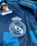 REAL MADRID LONGSLEEVE RETRO  AWAY KIT 17/18 UCL VERSION