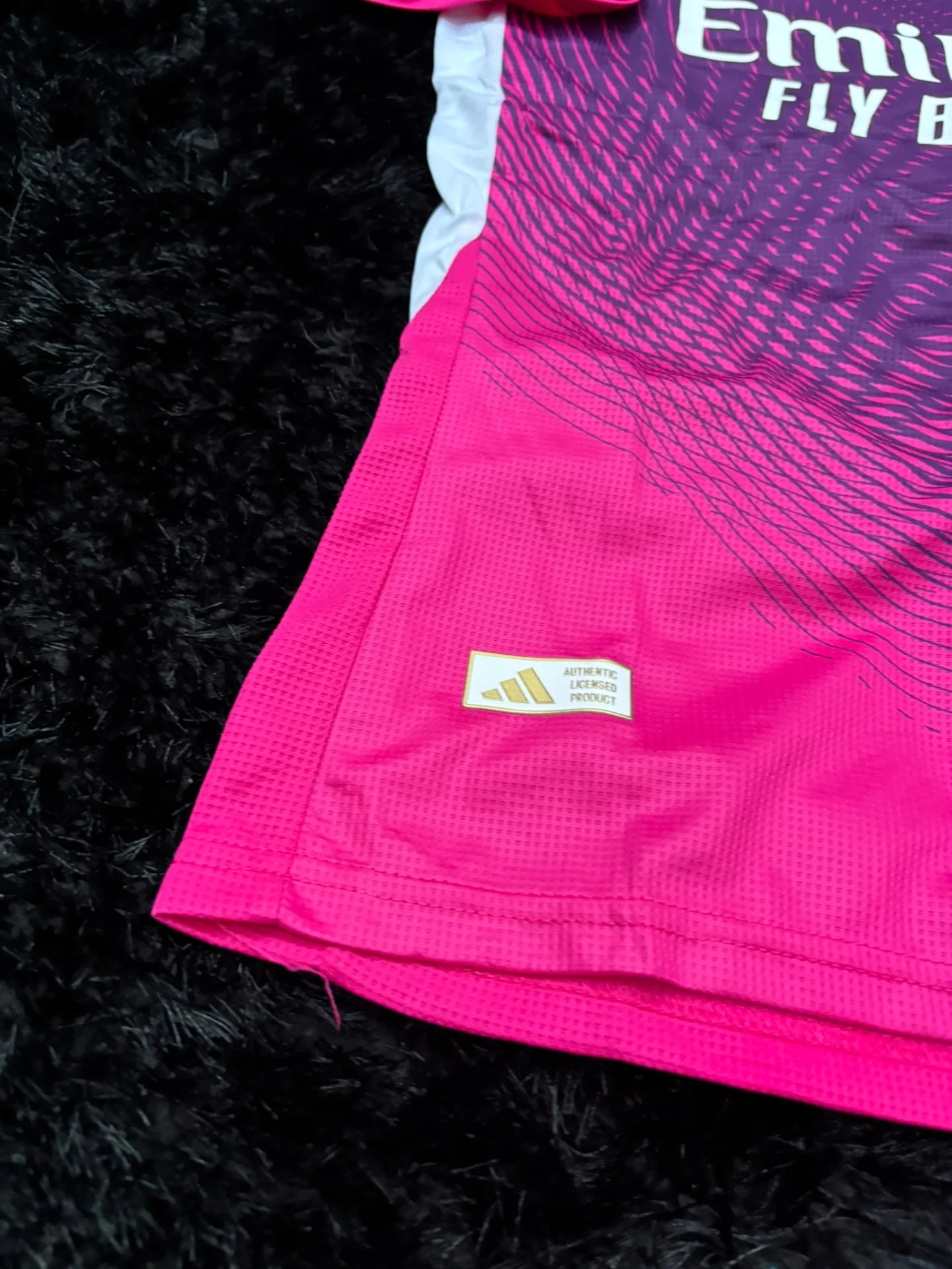 REAL MADRID GOALKEPPER KIT 25/26 UCL PINK VERSION