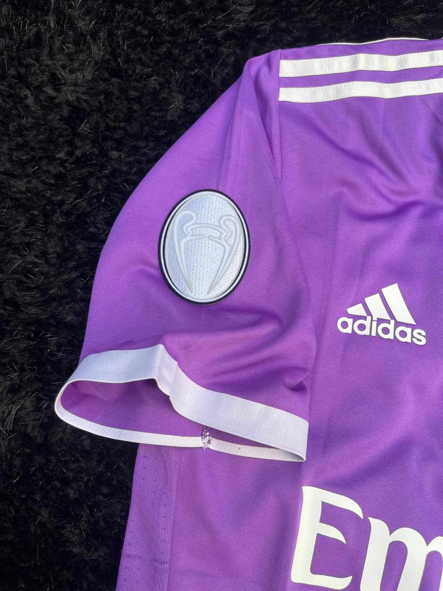 REAL MADRID AWAY RETRO KIT 16/17 UCL VERSION
