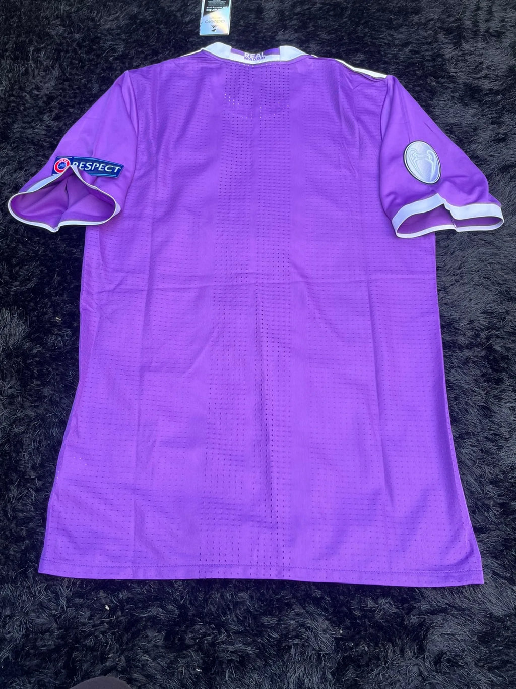 REAL MADRID AWAY RETRO KIT 16/17 UCL VERSION