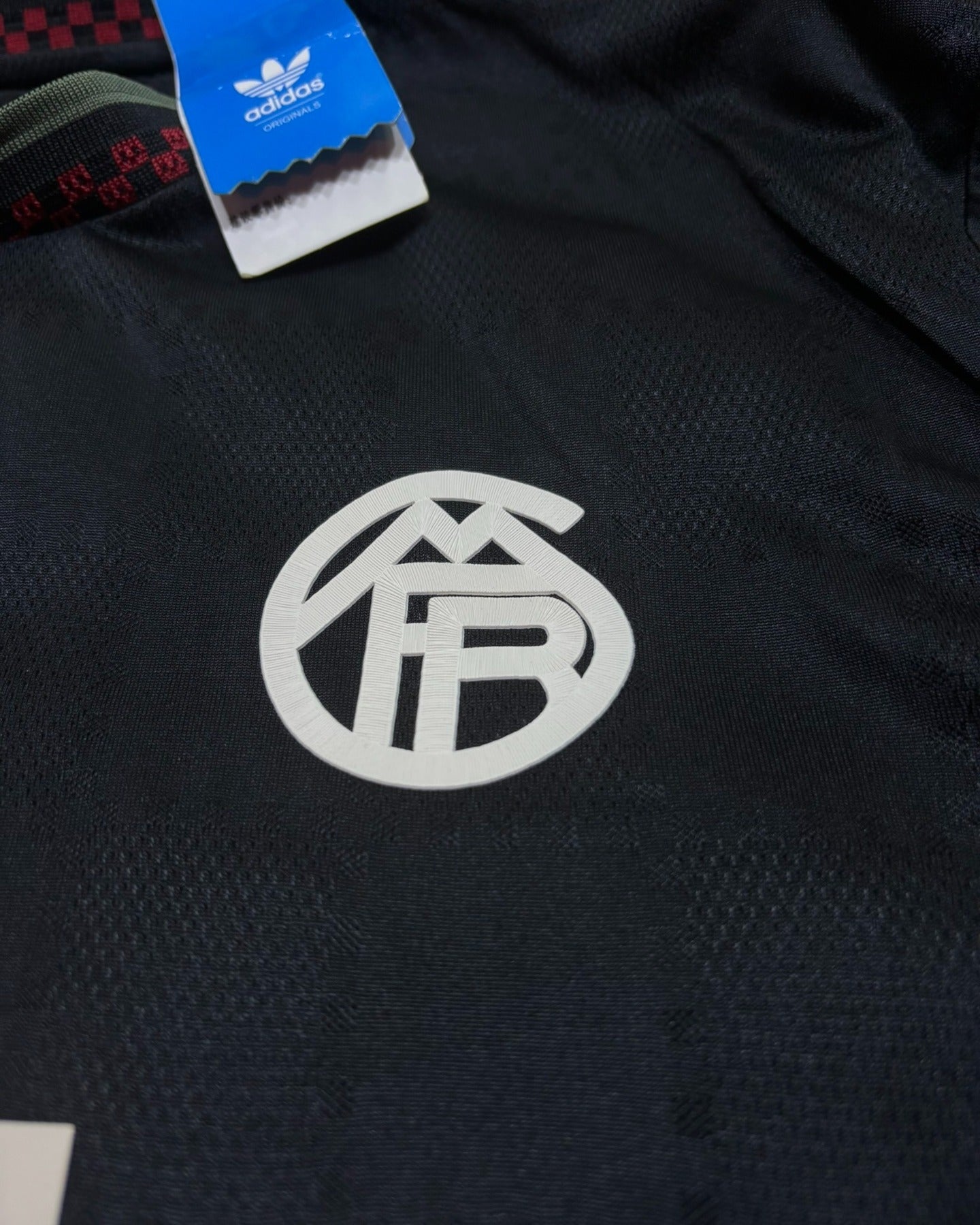 BAYERN THIRD KIT 25/26 UCL VERSION