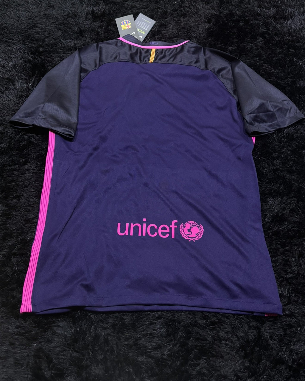 BARCELONA AWAY KIT 16/17