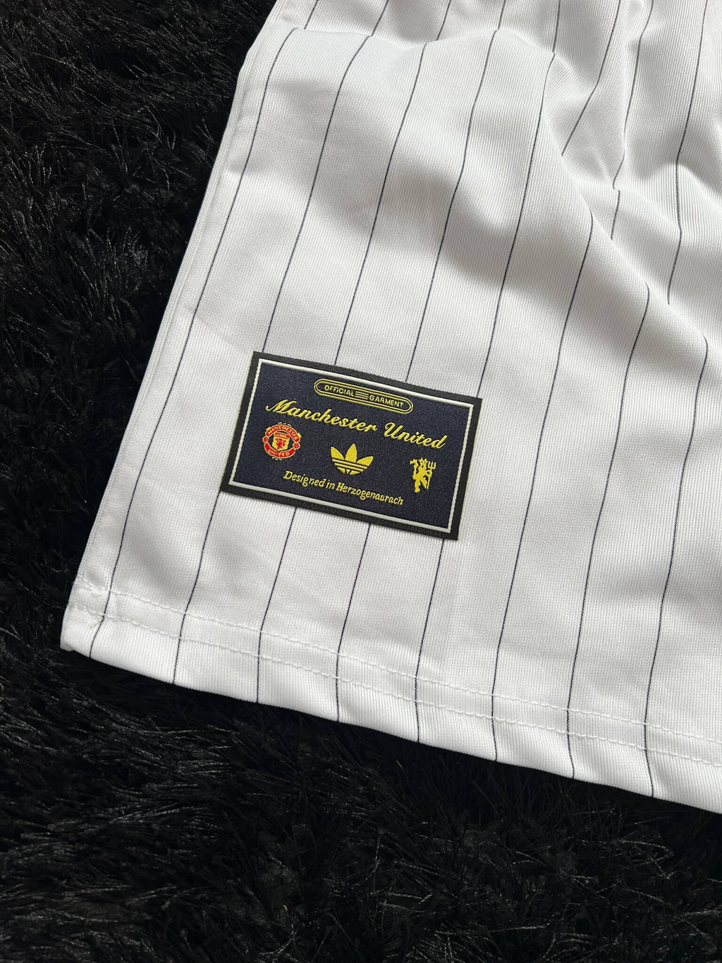 MANCHESTER UNITED TERRACE ICON KIT