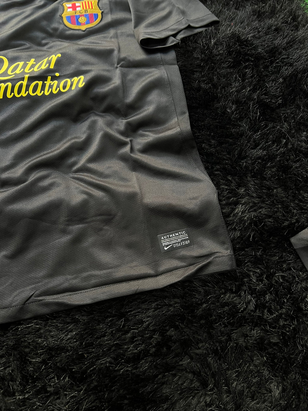BARCELONA RETRO AWAY KIT 11/12
