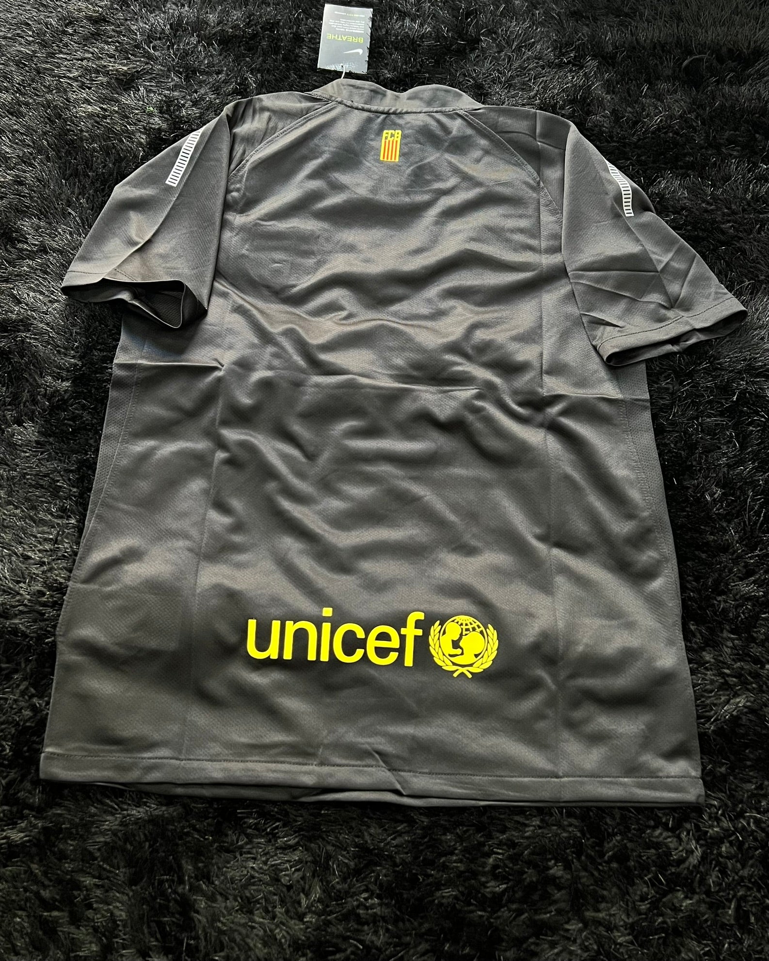 BARCELONA RETRO AWAY KIT 11/12