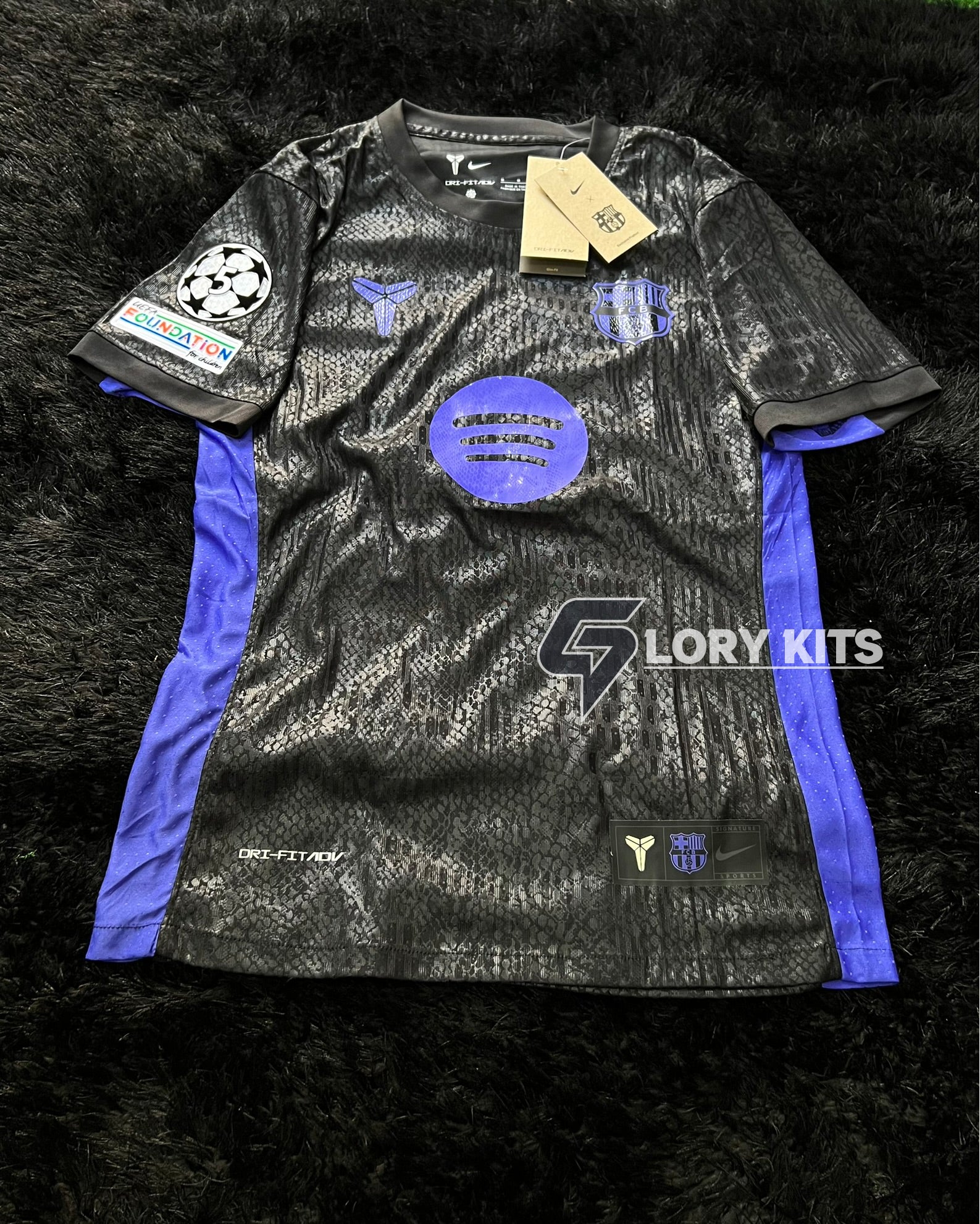 BARCELONA SPECIAL TRAINING KIT 25/26 UCL VERSION