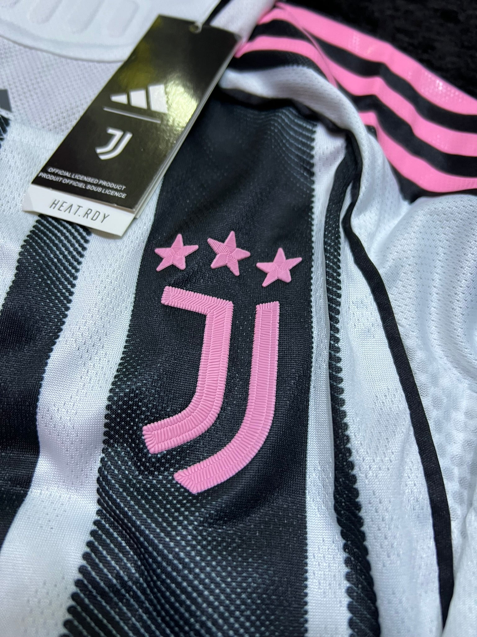 FULL KIT OF JUVENTUS HOME 25/26 UCL VERSION
