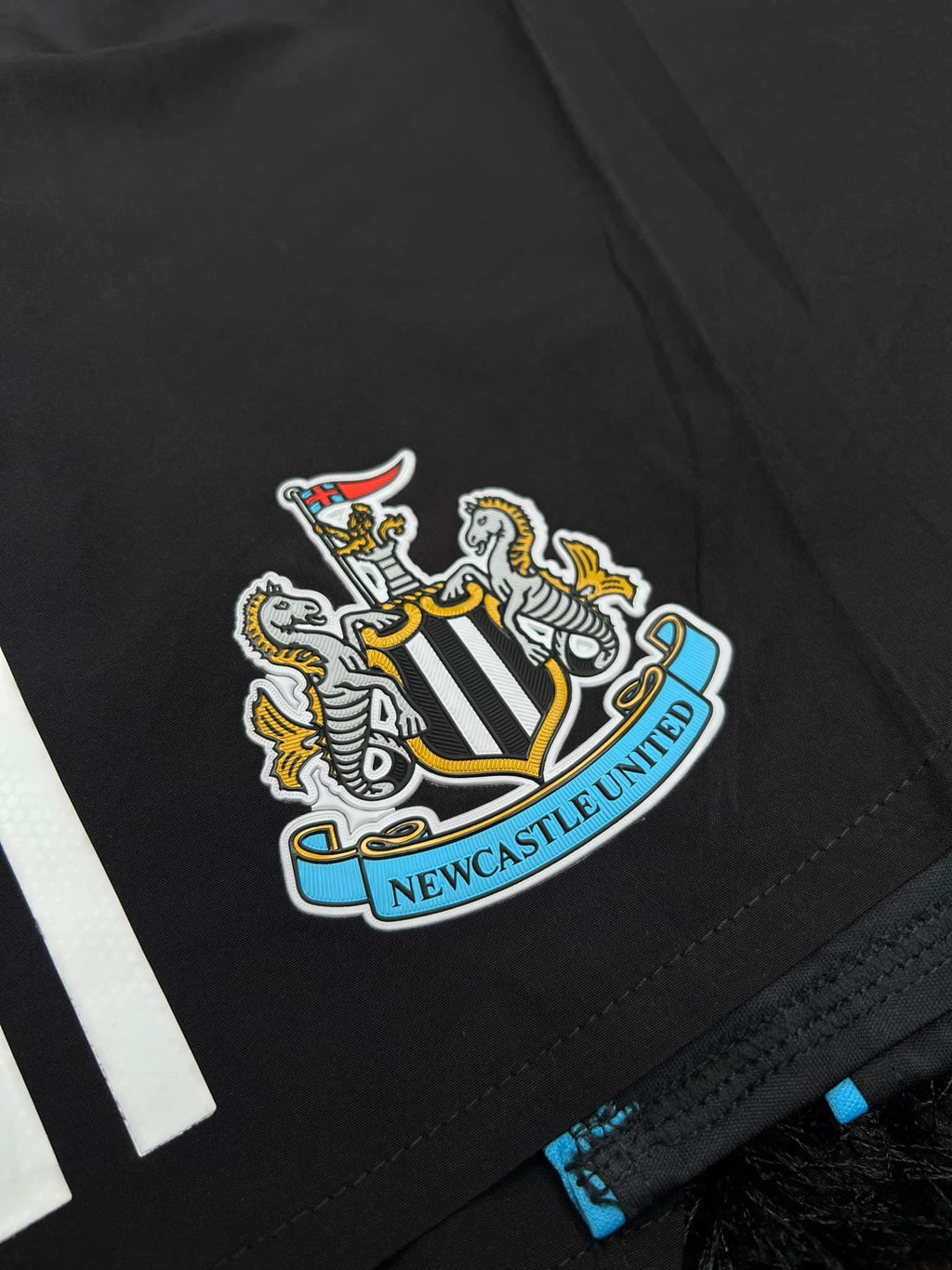 FULL KIT OF NEWCASTLE HOME KIT 25/26 UCL VERSION