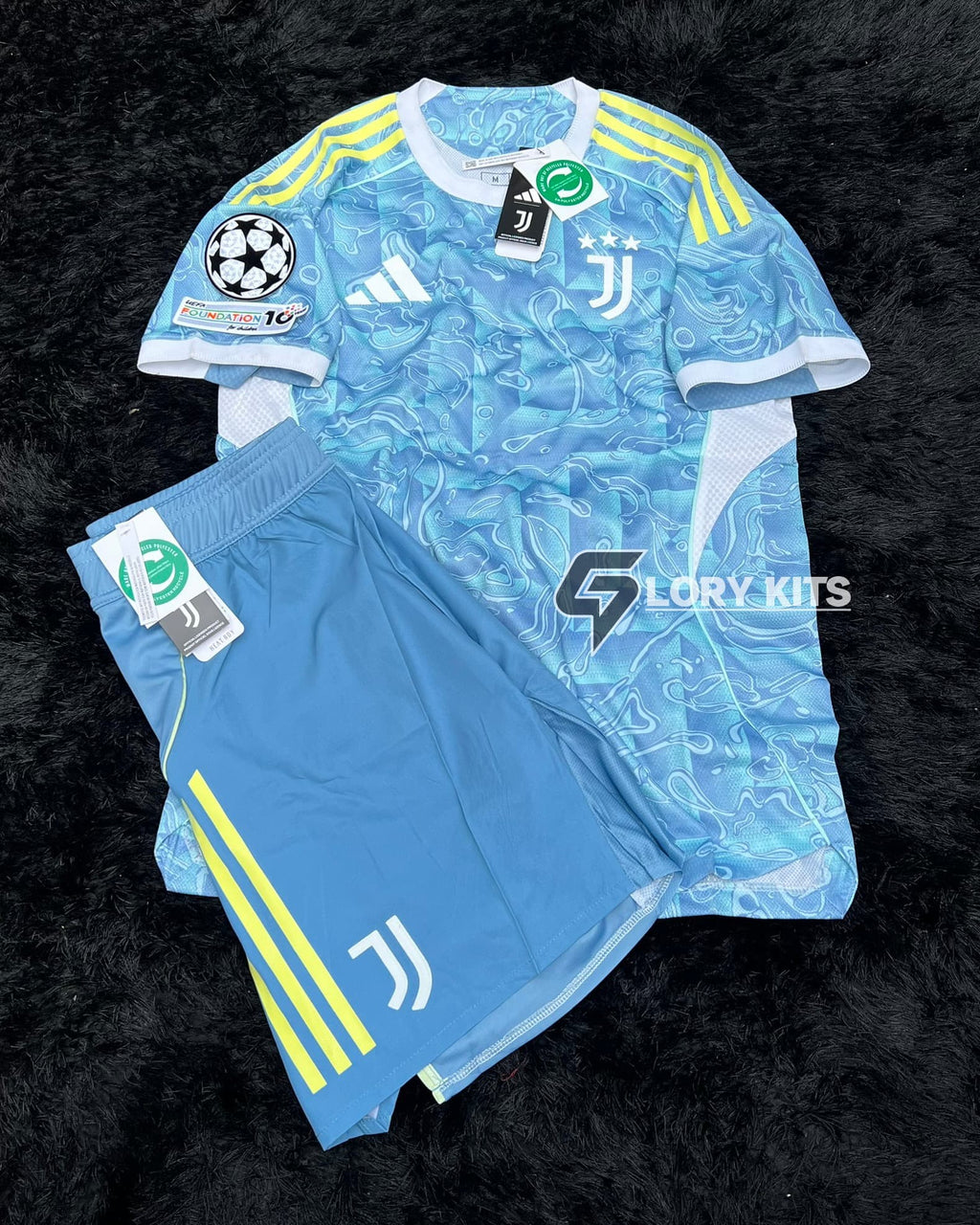 FULL KIT OF JUVENTUS AWAY KIT 25/26 UCL VERSION