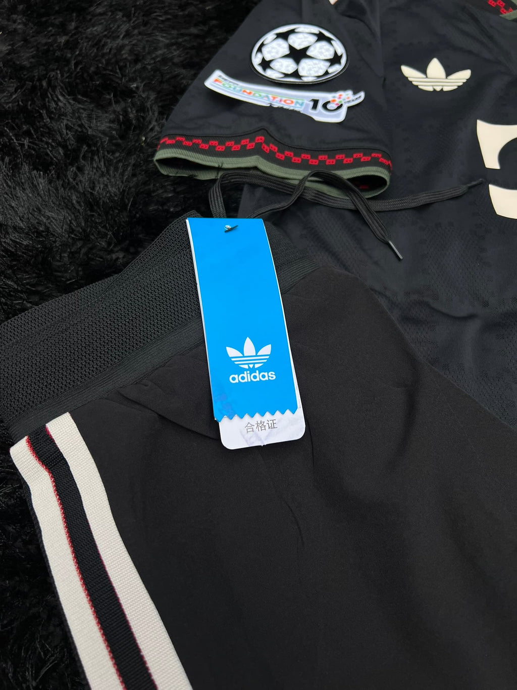 FULL KIT OF BAYERN MUNICH THIRD KIT 25/26 UCL VERSION