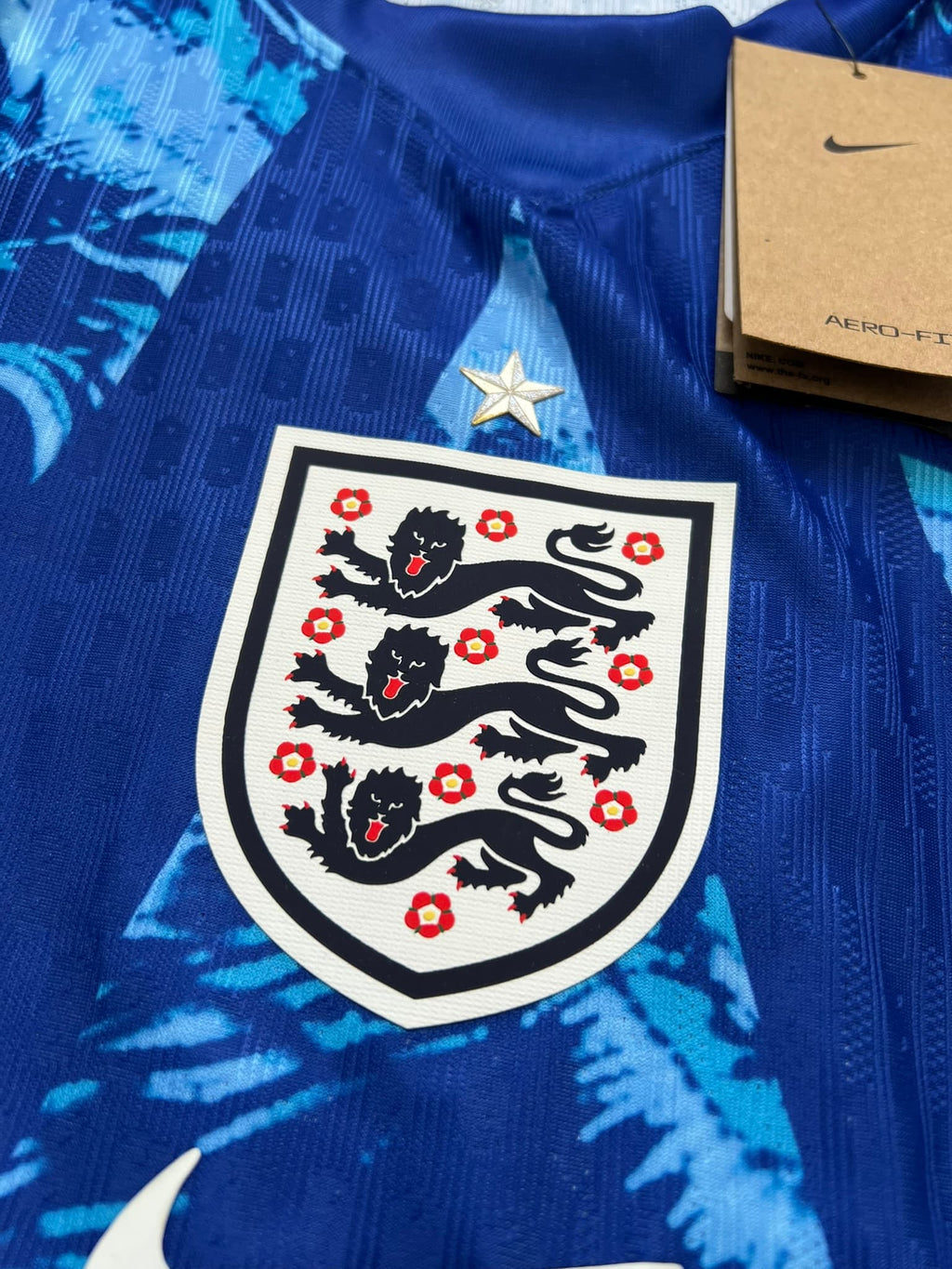 ENGALND GOALKEPPER KIT WORLD CUP 2026