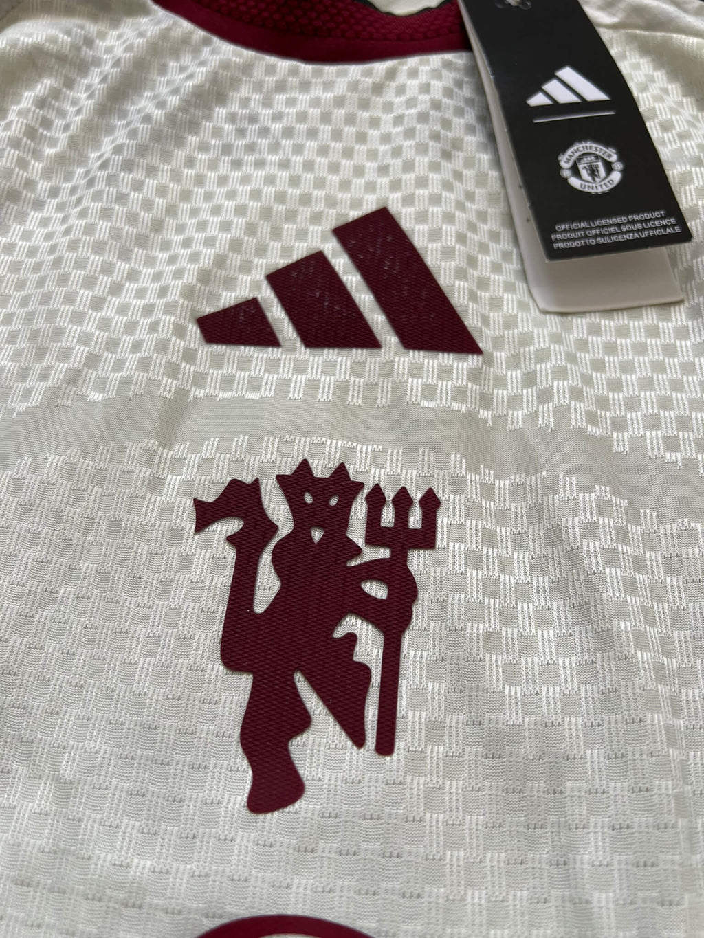 MANCHESTER UNITED THIRD KIT 26/27