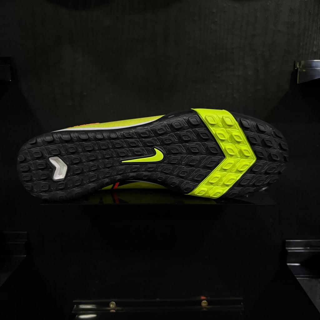 NIKE MERCURIAL VAPOR 16 PRO TF