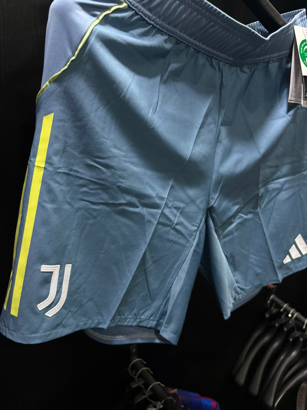JUVENTUS SHORT AWAY 25/26