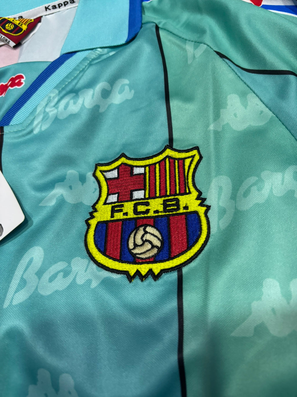 BARCELONA RETRO AWAY KIT 96/97