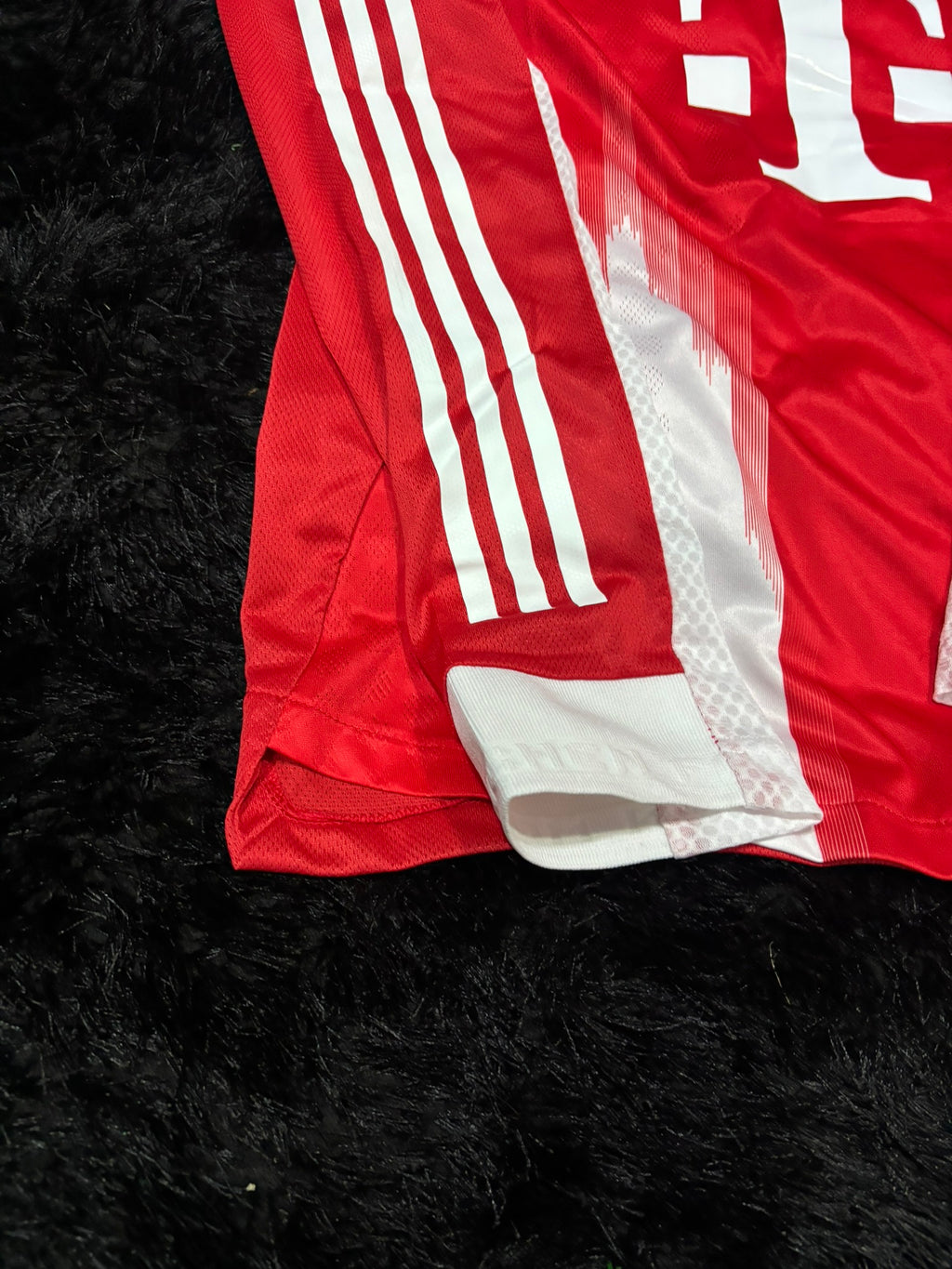 BAYERN LONGSLEEVE HOME KIT 25/26 UCL VERSION