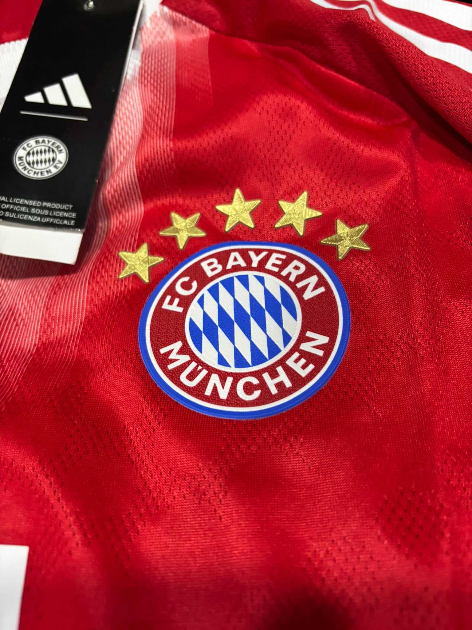BAYERN LONGSLEEVE HOME KIT 25/26 UCL VERSION
