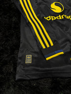 MANCHESTER UNITED LONGSLEEVE 25/26 UCL VERSION